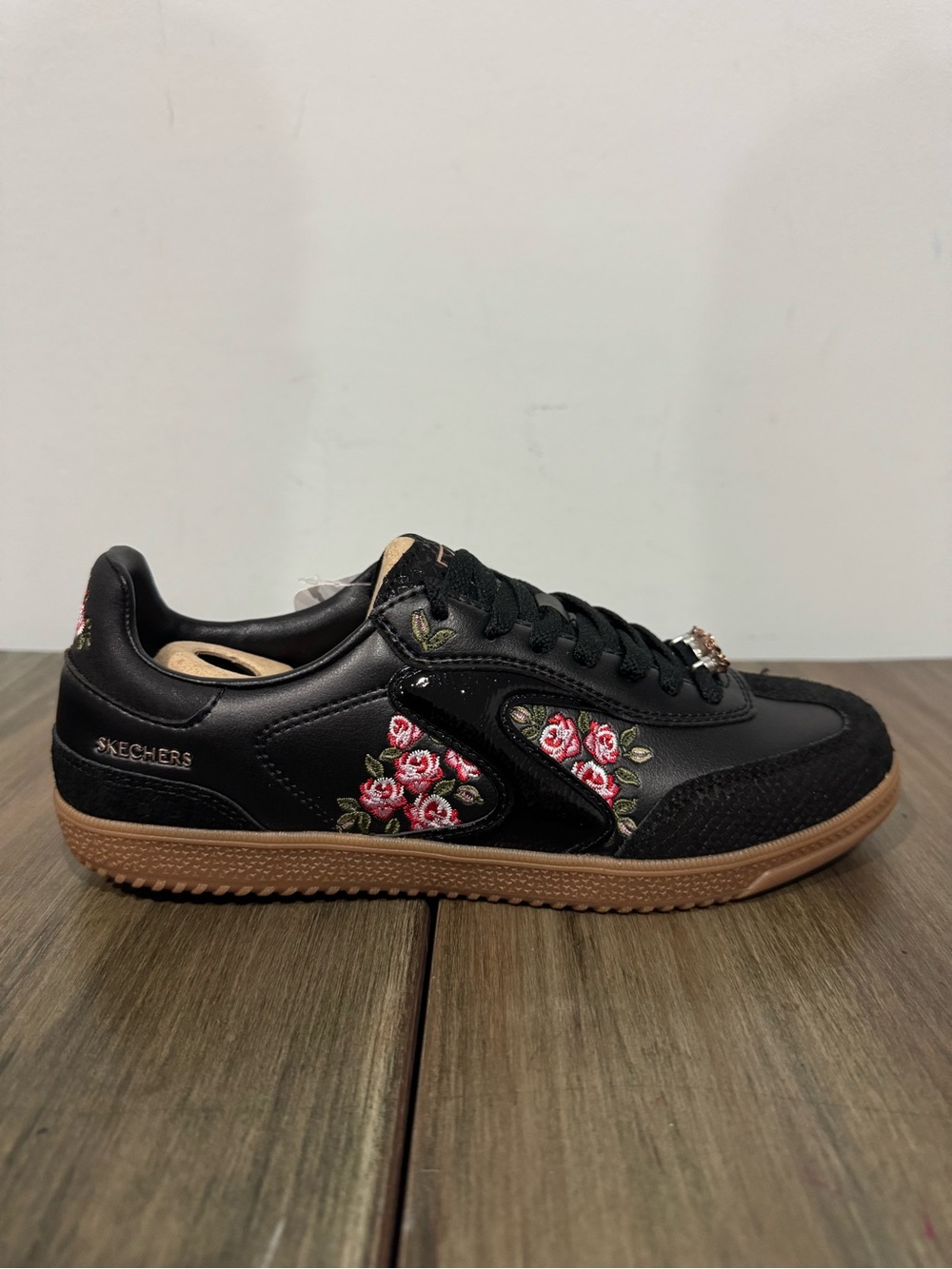SKECHERS COURT & CLASSIC WOMEN SHOES - Picture 3 of 10